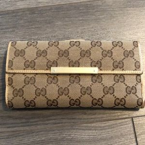 Gucci wallet